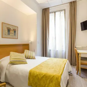 Hotell Busby, Nice
