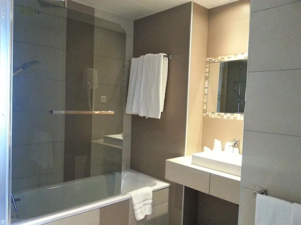 Hotel Helvetique Ницца