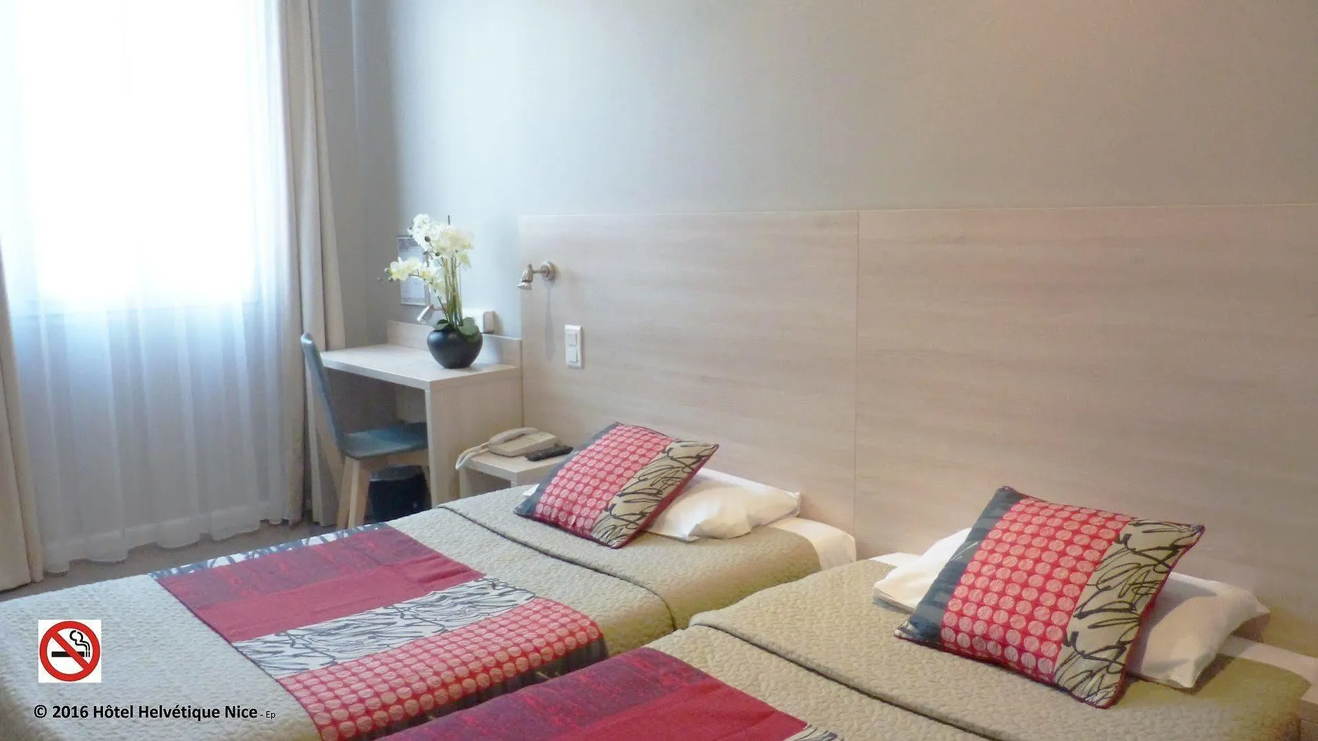 Hotel Helvetique Ницца