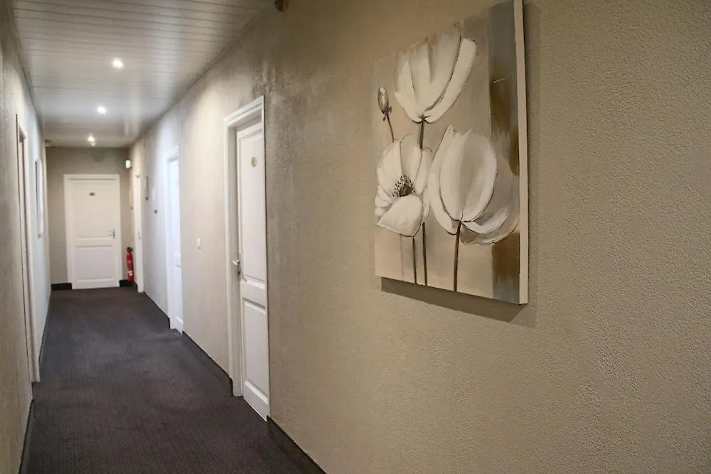 Hôtel Helvétique Niza Hotel