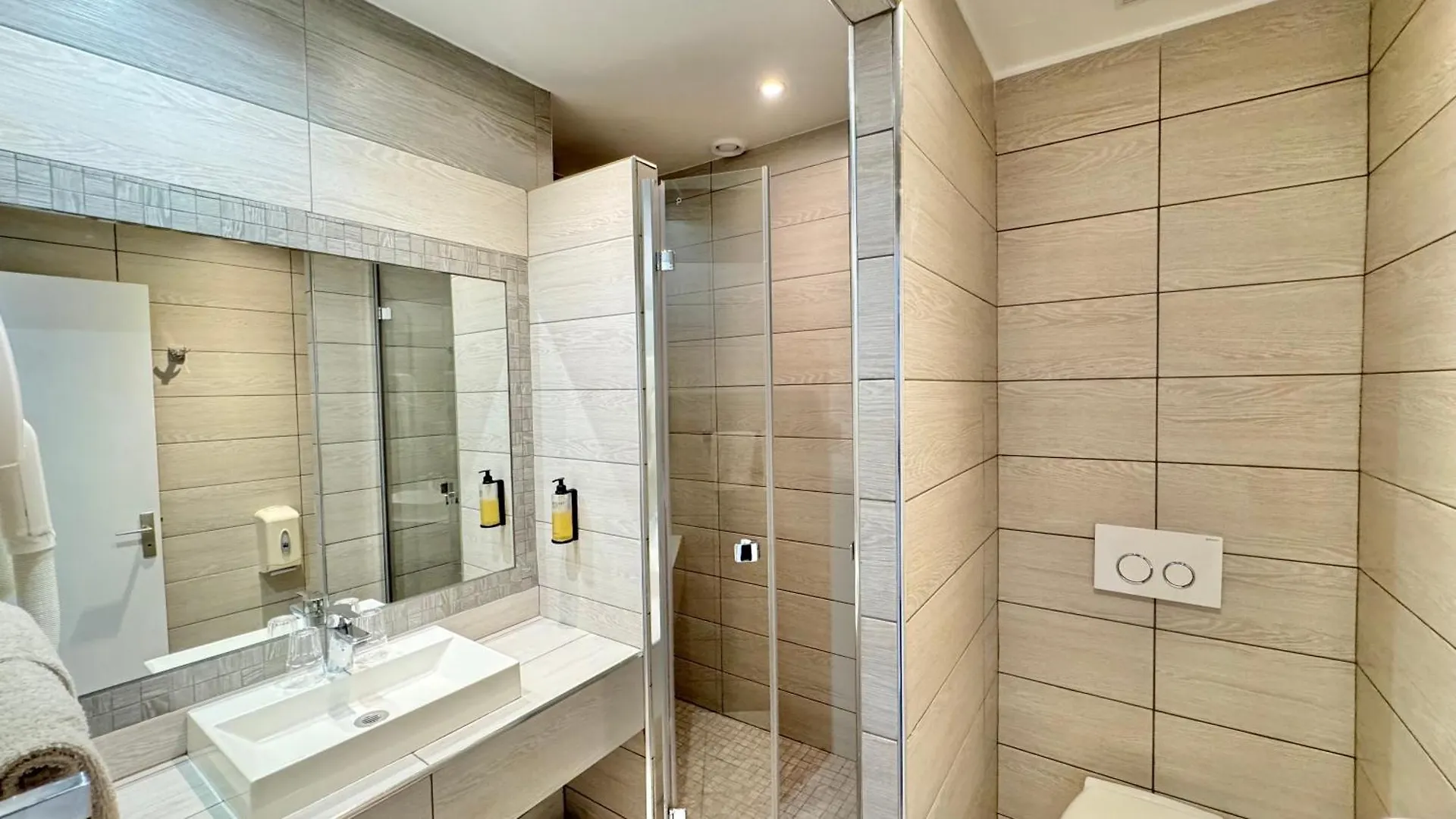 Hotel Helvetique Nice